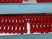 Several hundred links just back from anodizing.JPG (52242 bytes)